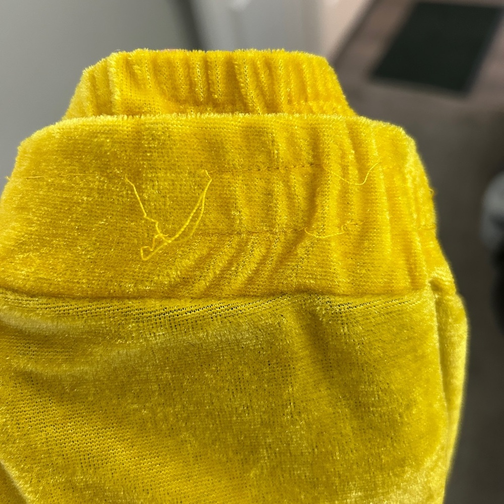 O-Mighty Written and Directed by Quentin Tarantino Yellow Velour Track Pants - Picture 4 of 4